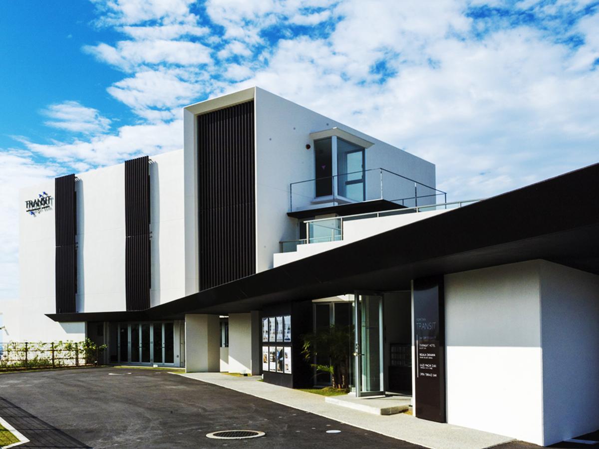 Transit Overnight Hotel Yomitan Exterior photo
